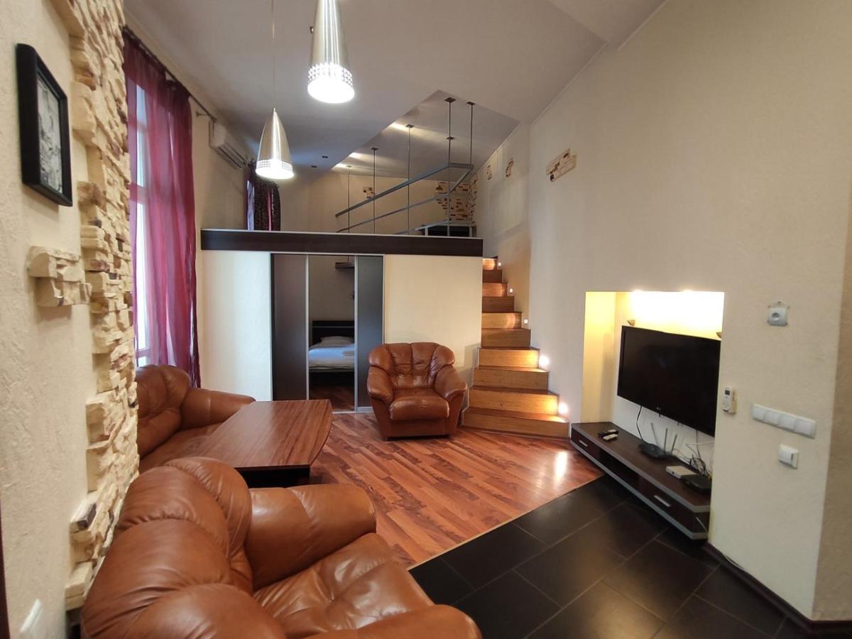Comfortable Apartment On Mikhaylovskiy Lane Kiev Eksteriør billede