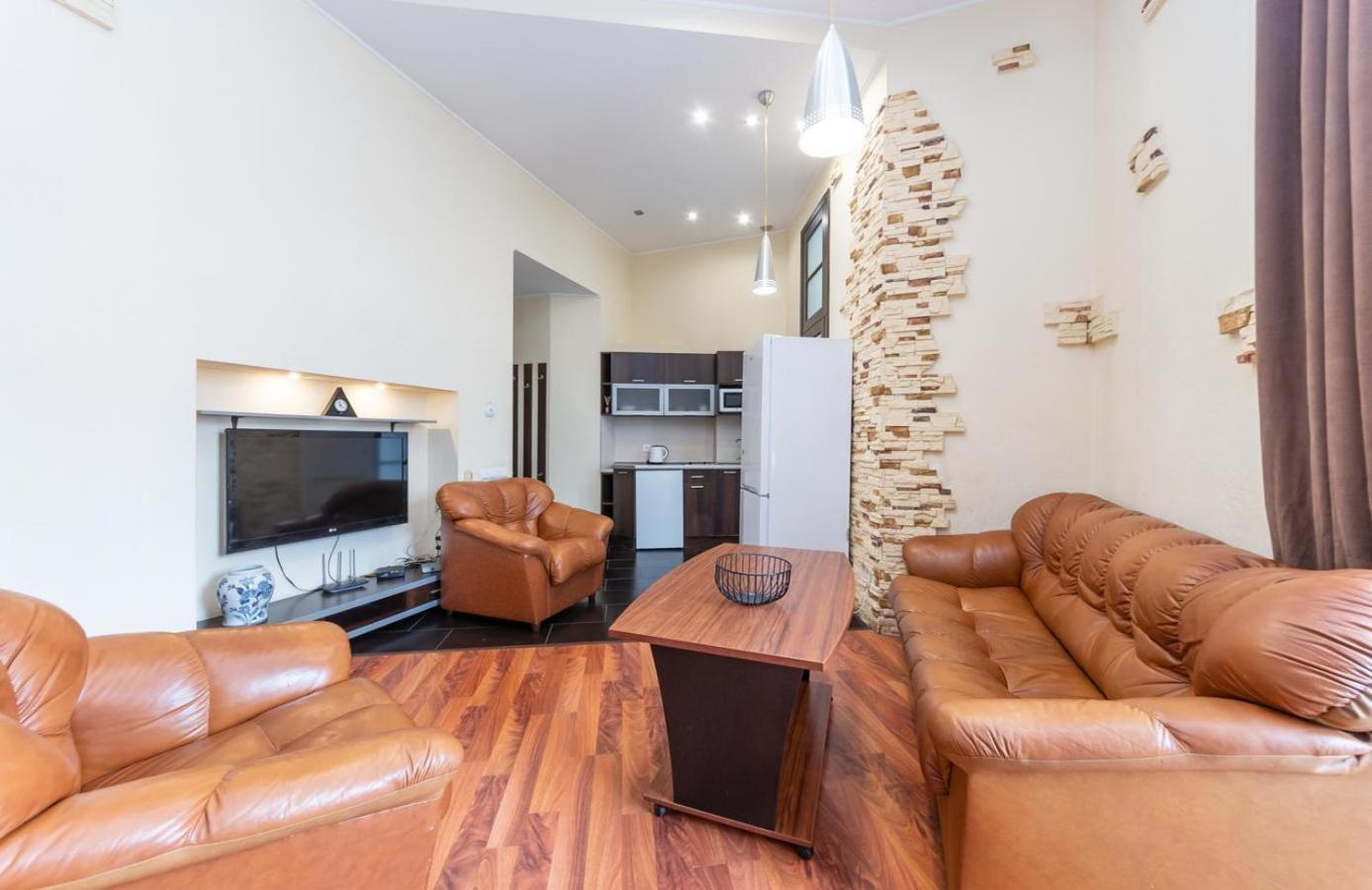 Comfortable Apartment On Mikhaylovskiy Lane Kiev Eksteriør billede