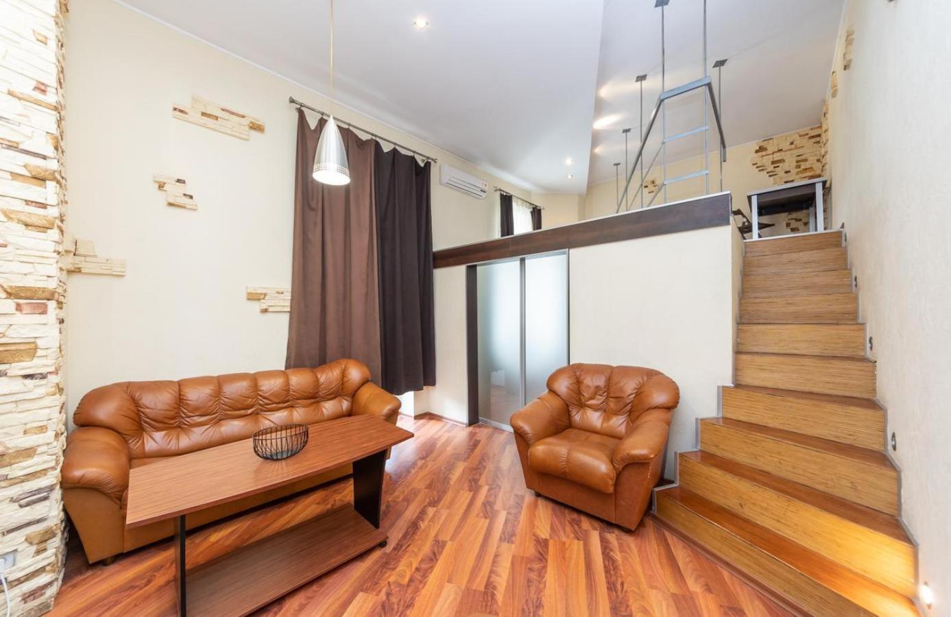 Comfortable Apartment On Mikhaylovskiy Lane Kiev Eksteriør billede