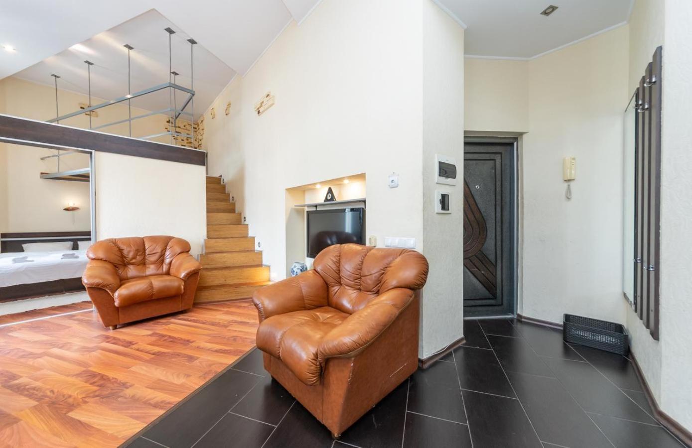Comfortable Apartment On Mikhaylovskiy Lane Kiev Eksteriør billede