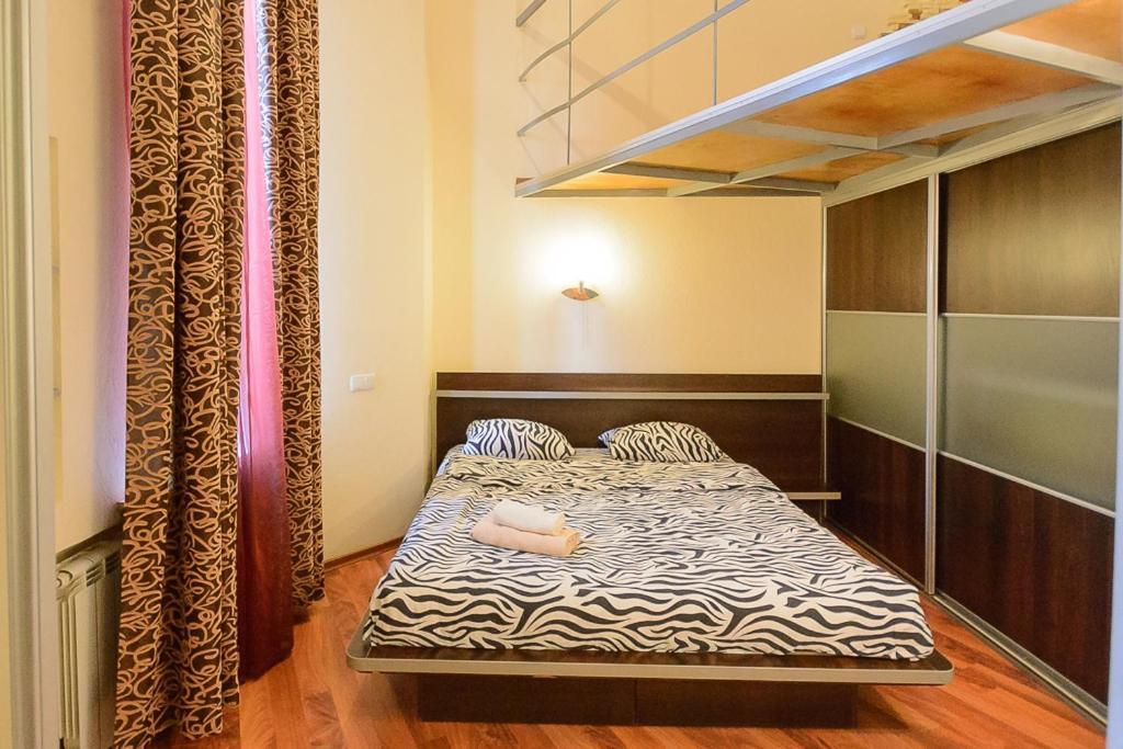 Comfortable Apartment On Mikhaylovskiy Lane Kiev Eksteriør billede